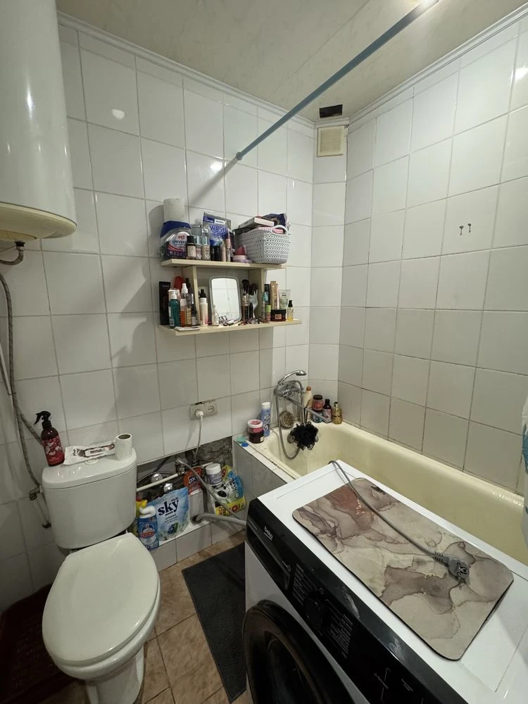 Продам 1 кімнатну квартиру