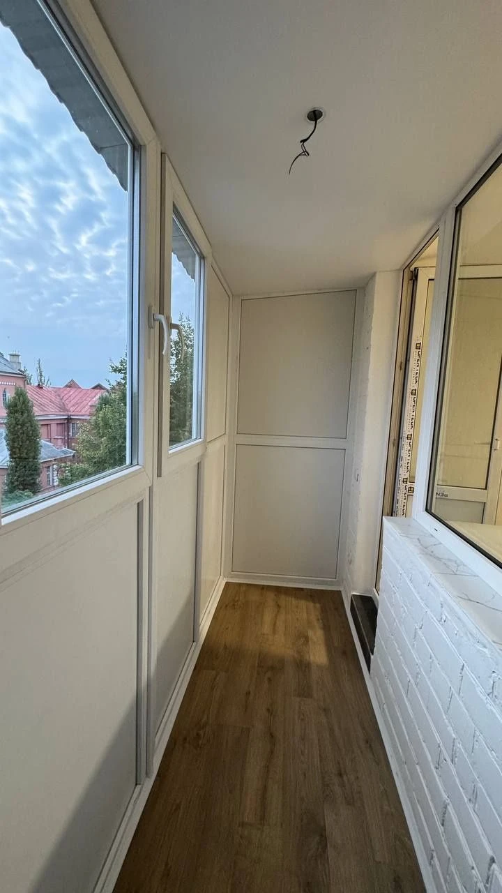 FOR SALE 2-bedroom apartment at вул. Приходька, 91 with renovation