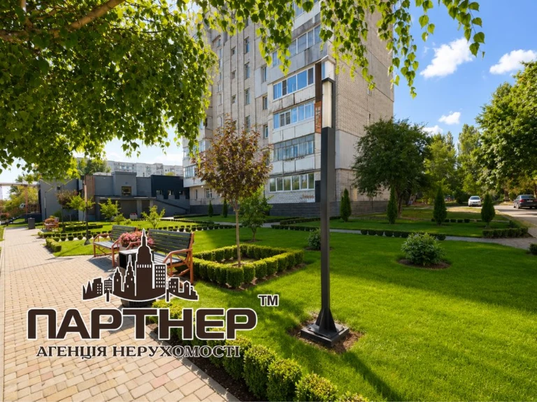 Spacious one-bedroom apartment in the "Orange Sports Complex" area.