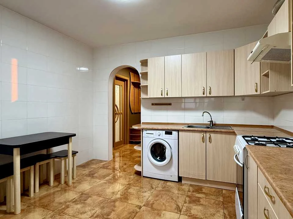 Apartment. Kremenchuk, Autokrazivsky Boulevard.
