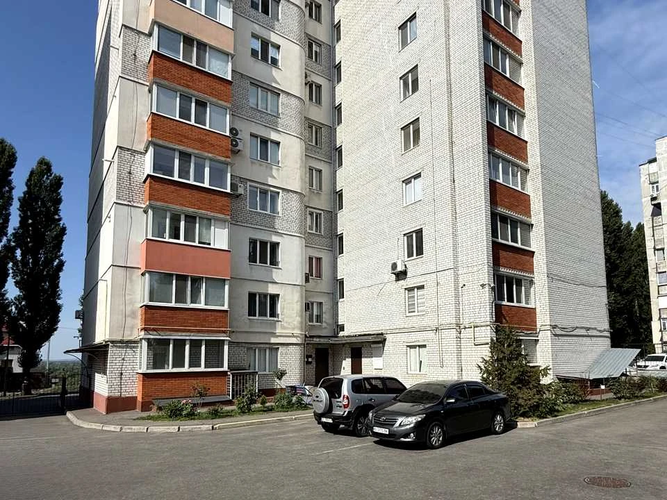 Apartment. Kremenchuk, Autokrazivsky Boulevard.