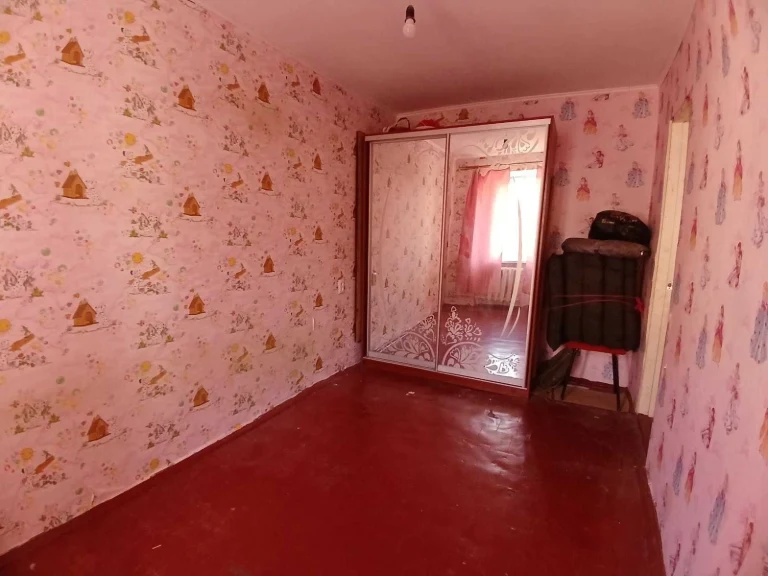For sale, small house in the city center