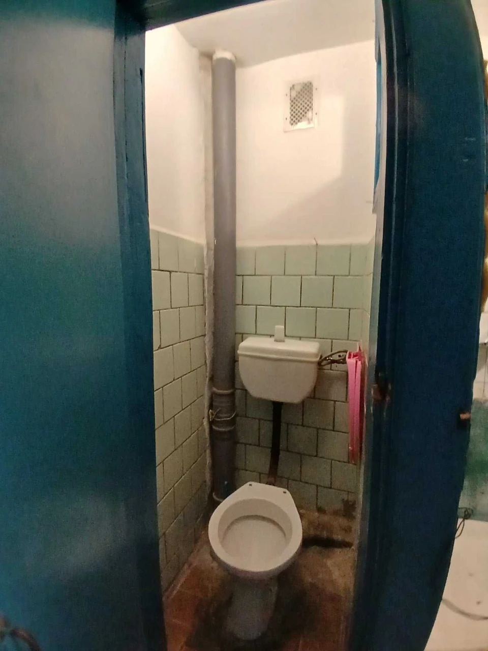 For sale, small house in the city center