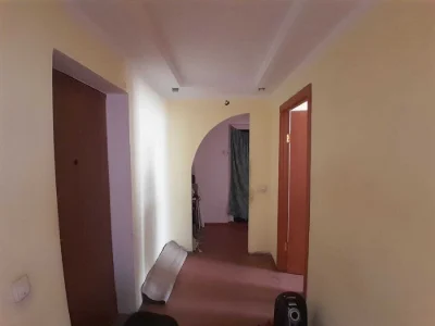 Продажа квартиры /Улучшенное планирование, первый этаж.