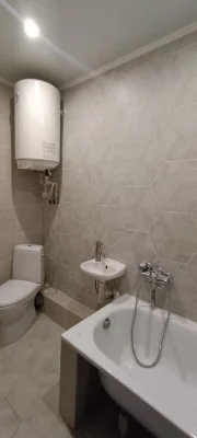 Однокімнатна квартира, Нагірна частина.