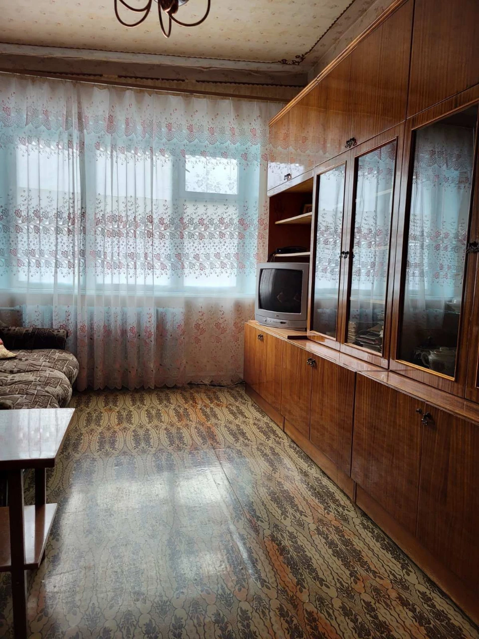 For Sale: 2-room apartment. Vodokanál area.