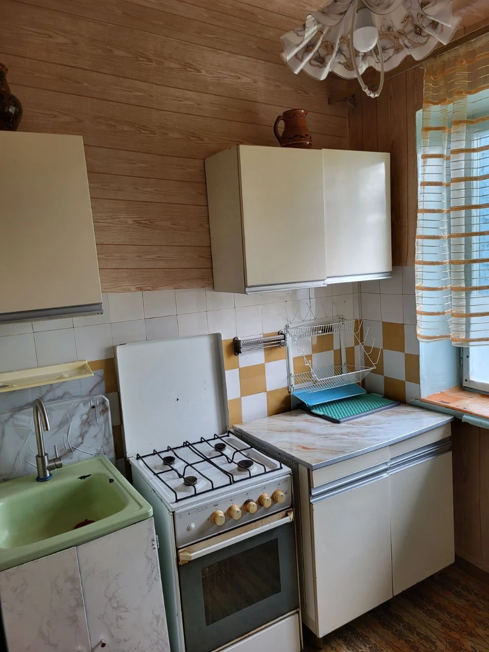 For Sale: 2-room apartment. Vodokanál area.