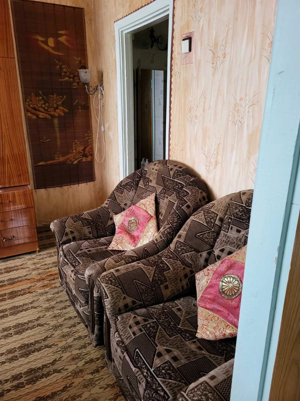 For Sale: 2-room apartment. Vodokanál area.