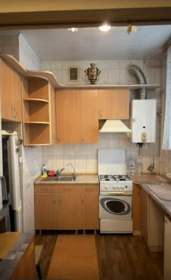 Продам 3-кімн.кв. по проспекту Свободи, зуп.Аптека