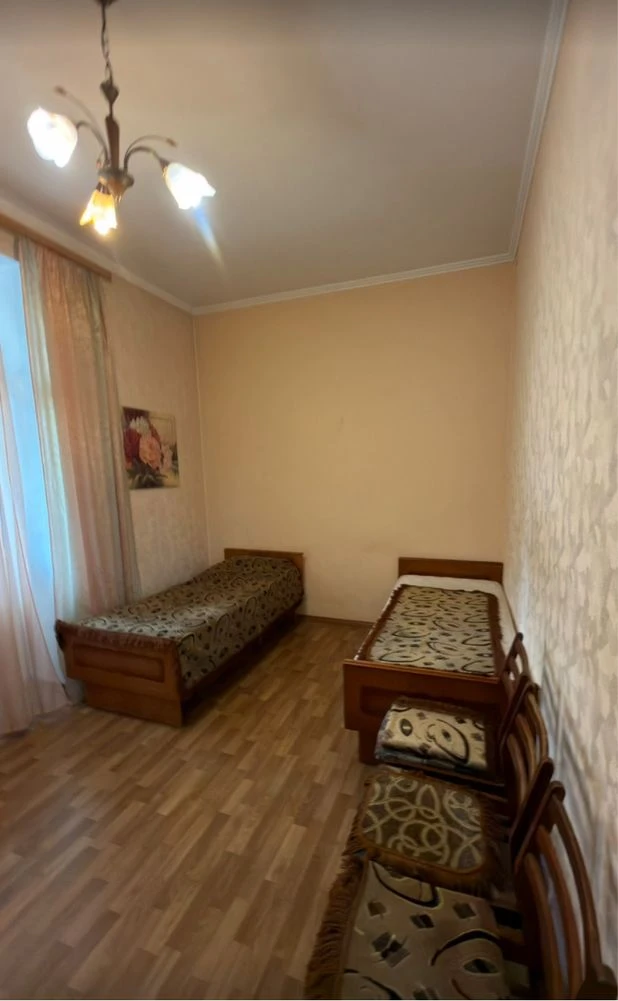 Продам 3-кімн.кв. по проспекту Свободи, зуп.Аптека