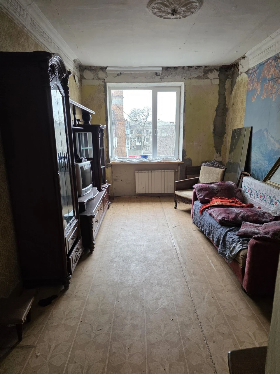 ПРОДАМ  2к сталинку в самом ценре