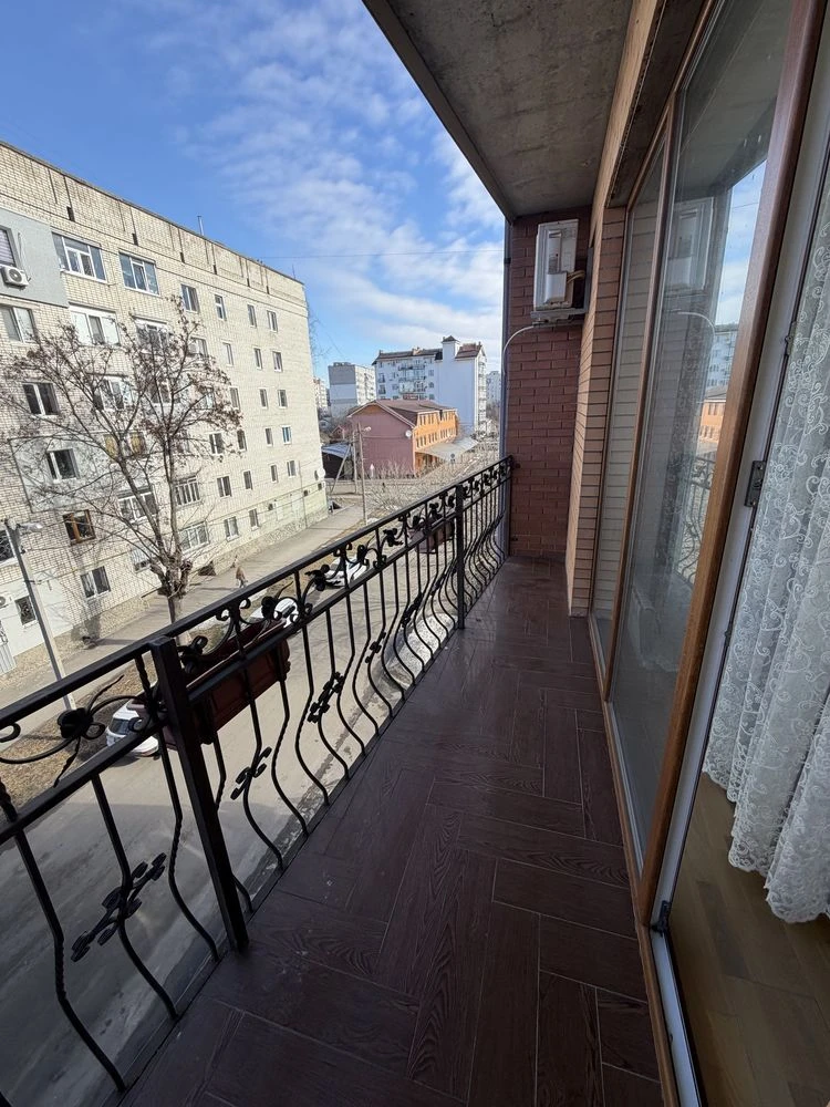 Ексклюзивна кв-ра 156 м2 самий центр - комфорт, простір та п