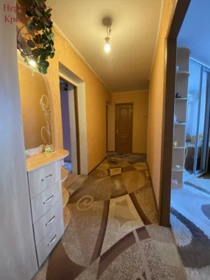 Продаж 4-кімнатної квартири /Площа 71,9 м² /у цегляному буди
