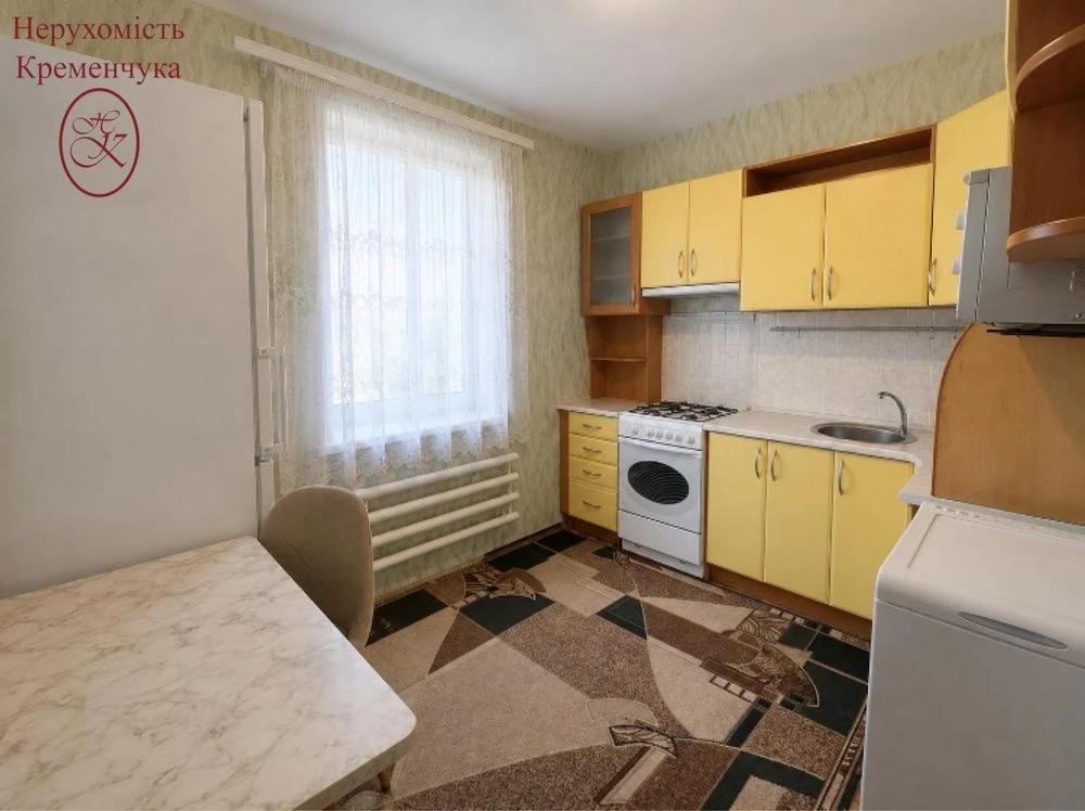 Продаж 4-кімнатної квартири /Площа 71,9 м² /у цегляному буди