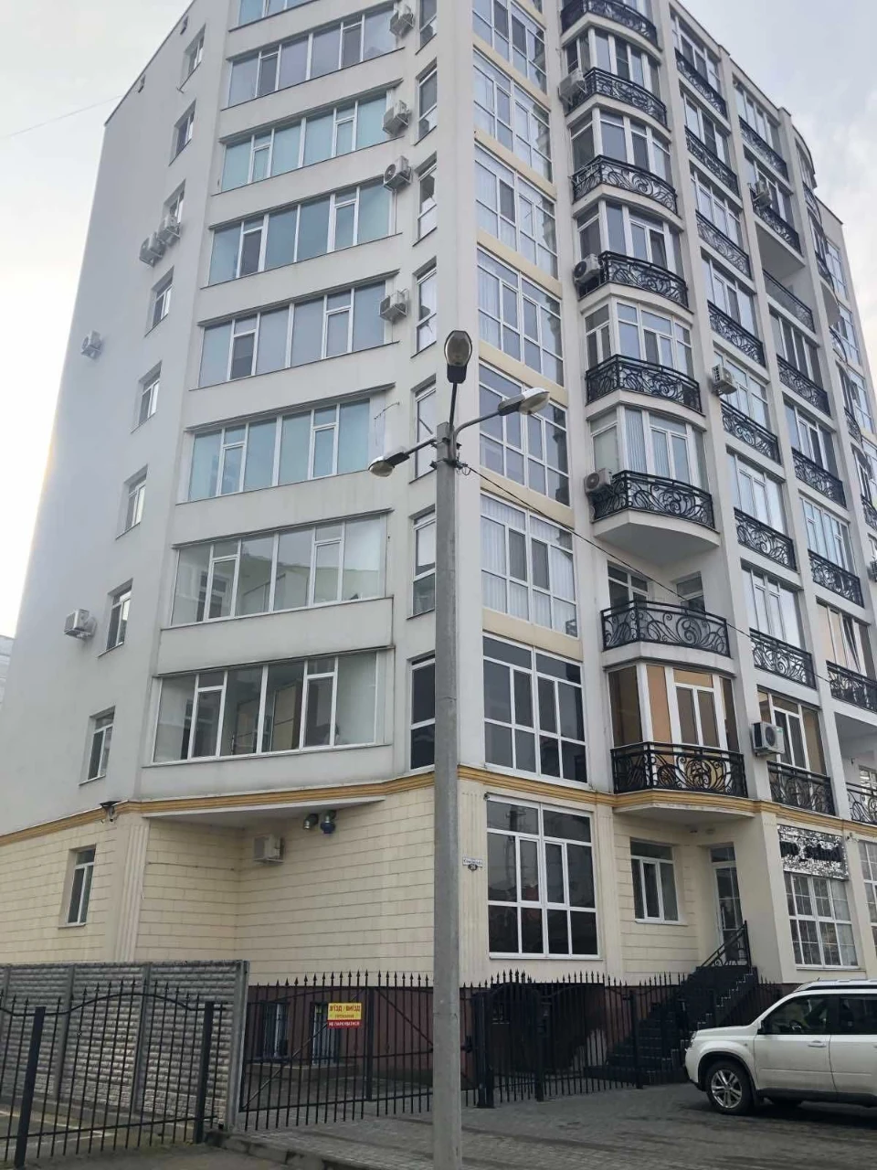 Продаж 3  кмн. кв., в центрі по вул.Софіївській