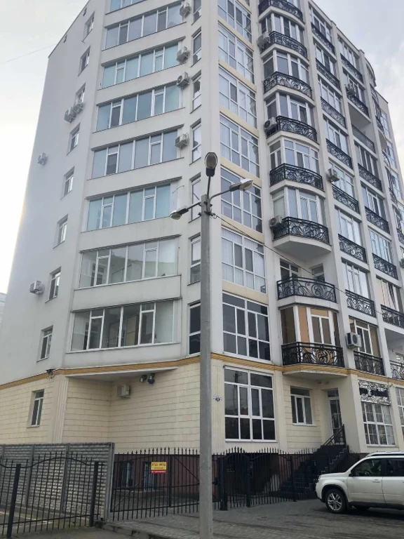 Продаж 3  кмн. кв., в центрі по вул.Софіївській