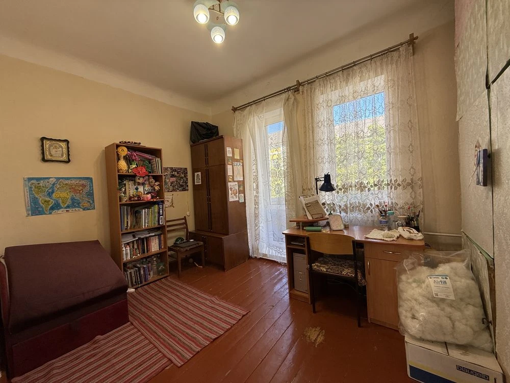 Продаж 3-кімнатної квартири, Центр, Соборна, 61м2, сталінка