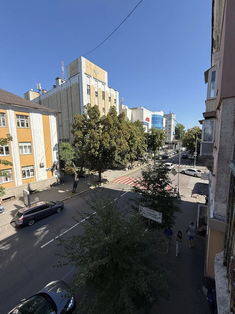 Продаж 3-кімнатної квартири, Центр, Соборна, 61м2, сталінка