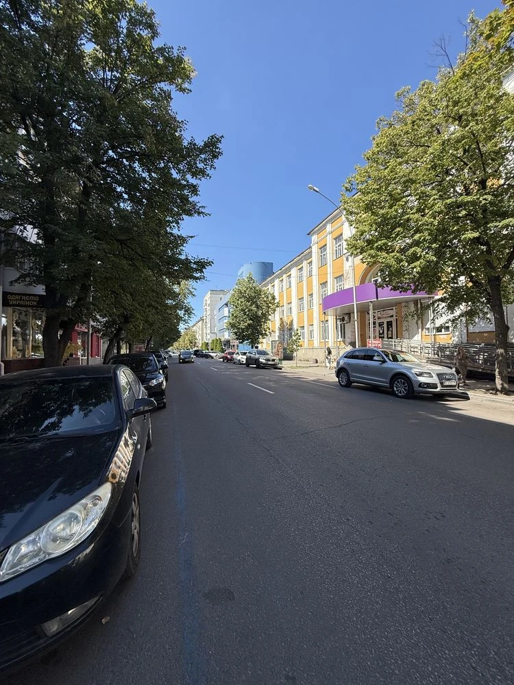 Продаж 3-кімнатної квартири, Центр, Соборна, 61м2, сталінка