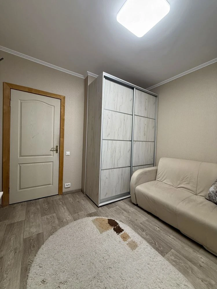 3 кімнатна квартира. Молодіжний. 297 квт