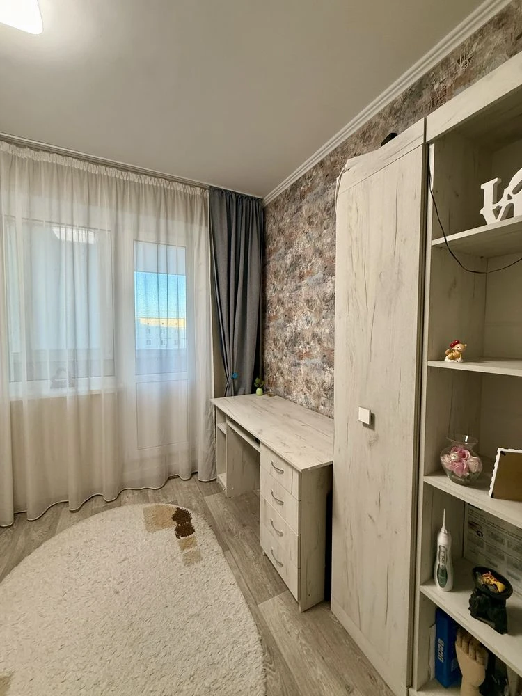 3 кімнатна квартира. Молодіжний. 297 квт
