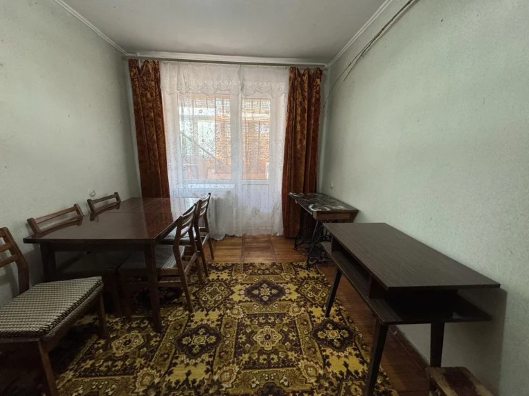 Продам 2 кімнатну квартиру