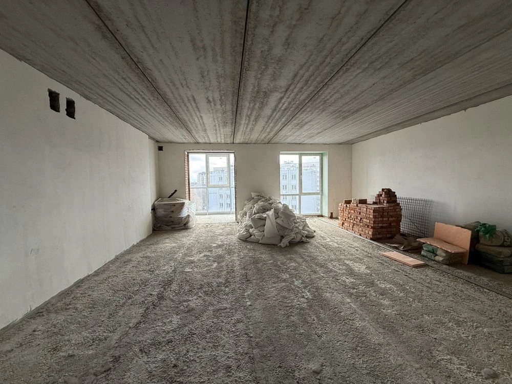 Sale of a 3-room apartment, New Building, Individual Heating, Center