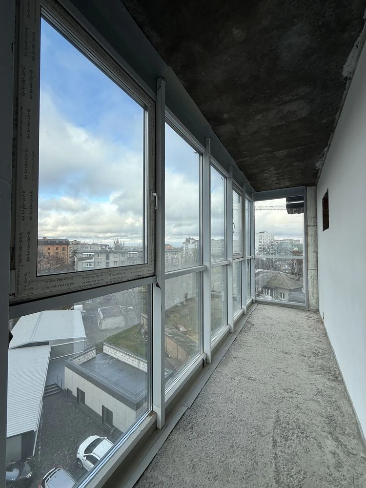 Sale of a 3-room apartment, New Building, Individual Heating, Center