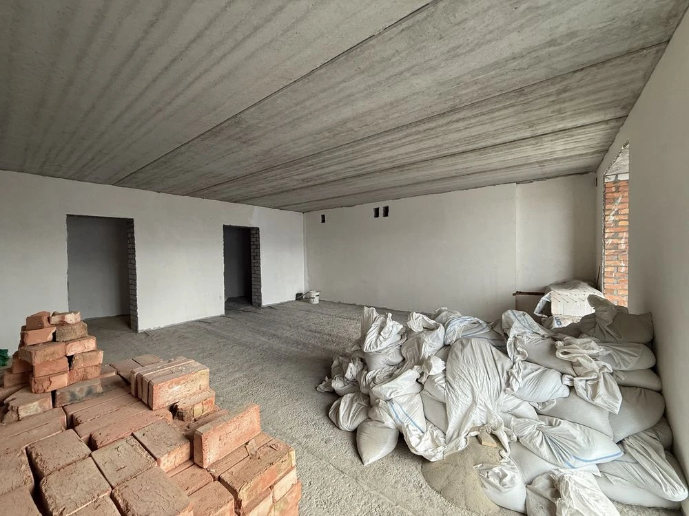 Sale of a 3-room apartment, New Building, Individual Heating, Center