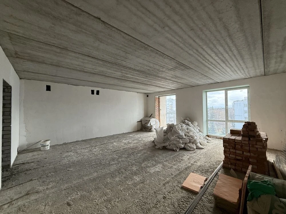 Sale of a 3-room apartment, New Building, Individual Heating, Center