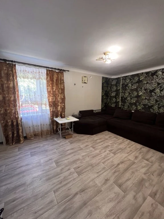 Продаж / 2 кімнатноі/ Молодіжний/ Героів Крут