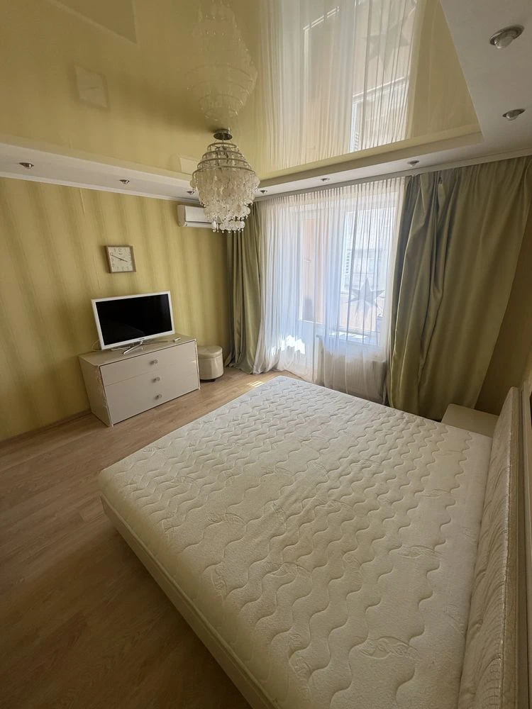 Продам 2 кімнатну квартиру в новобудові. Центр