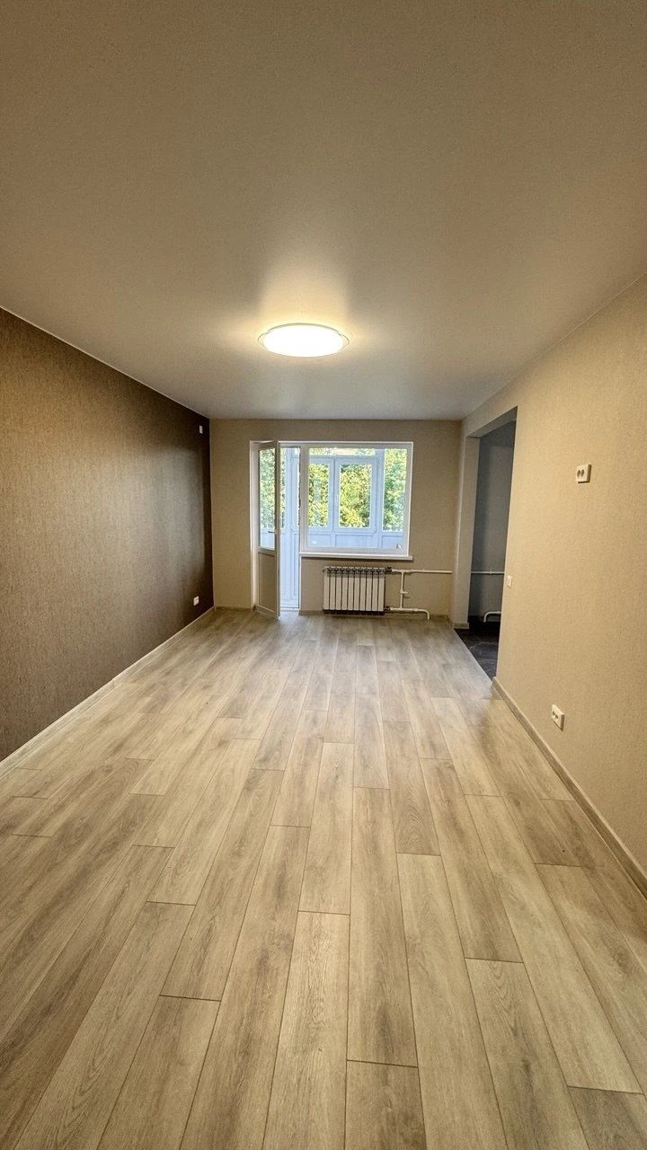 Продаж 2х-кімн квартири,  45 кв.м, з ремонтом, не кутова, 5/
