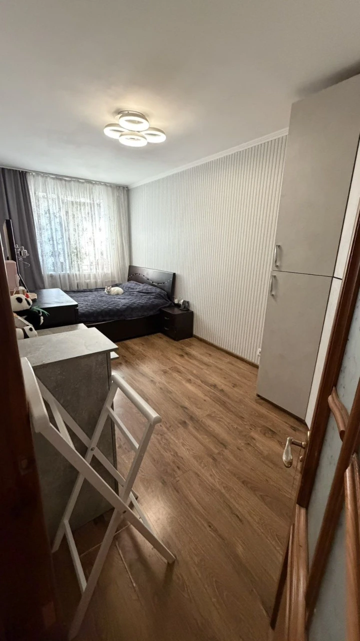 Продам 2 х кімн квартиру вул. Першотравнева, СЕРТИФІКАТ