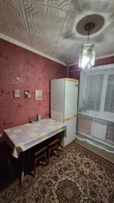 Продам однокімнатну квартиру на Молодіжному
