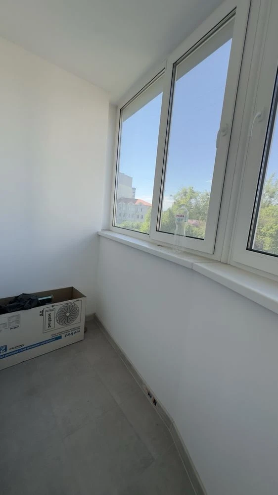 Продам 2-кімн.кв. по вул. І. Сердюка за Розеткою, центр