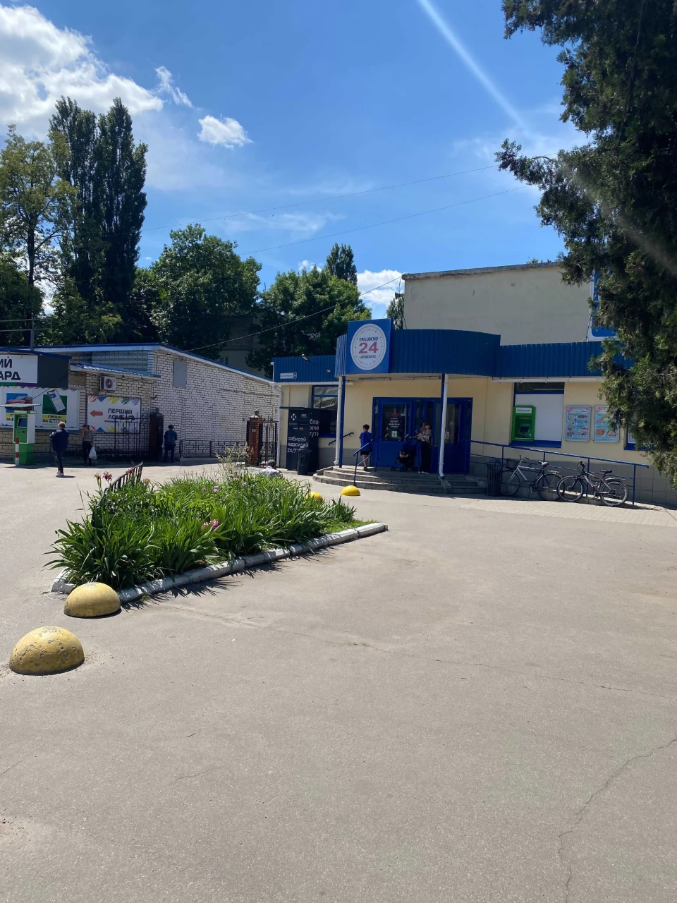 Без  комісії! Трикімнатна квартира в цегляному будинку.