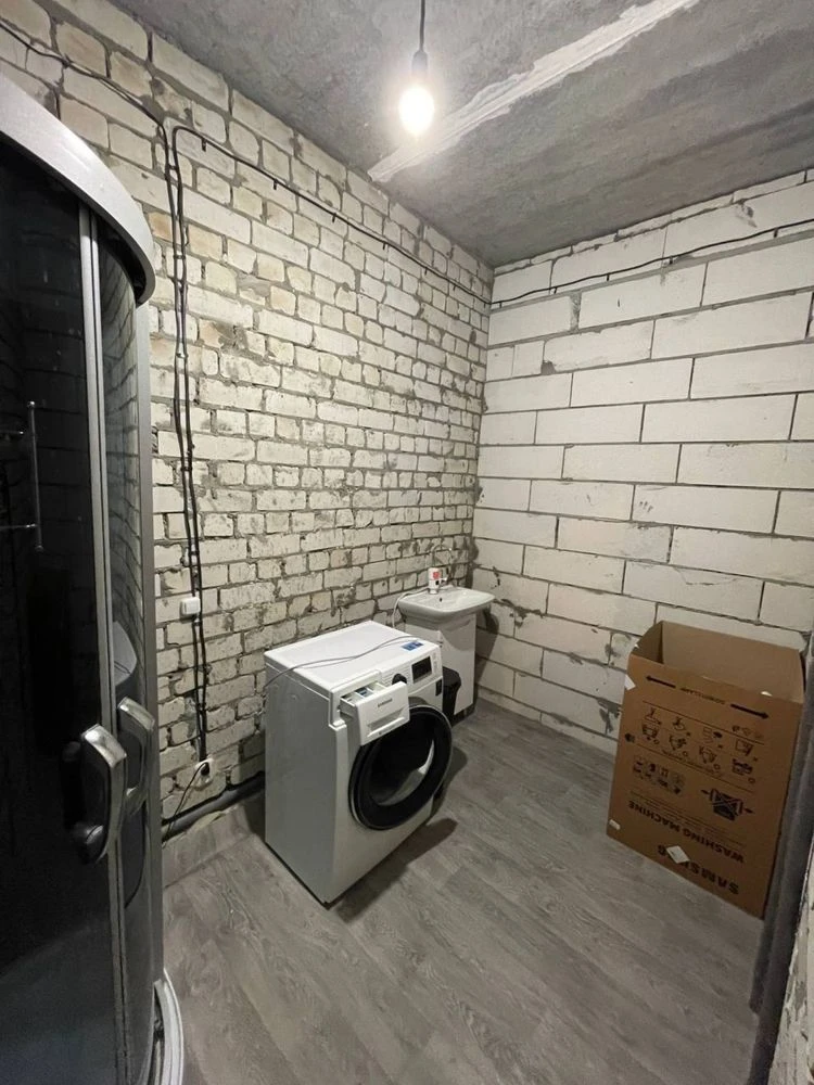 Продам 3х кімнатну ДВУХ УРОВНЕВУ  квартиру ЖК  вул. Нагірна