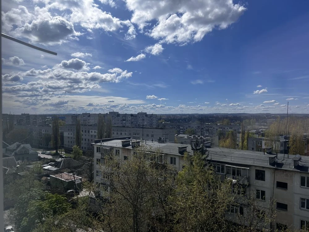 Продам 3х кімнатну ДВУХ УРОВНЕВУ  квартиру ЖК  вул. Нагірна