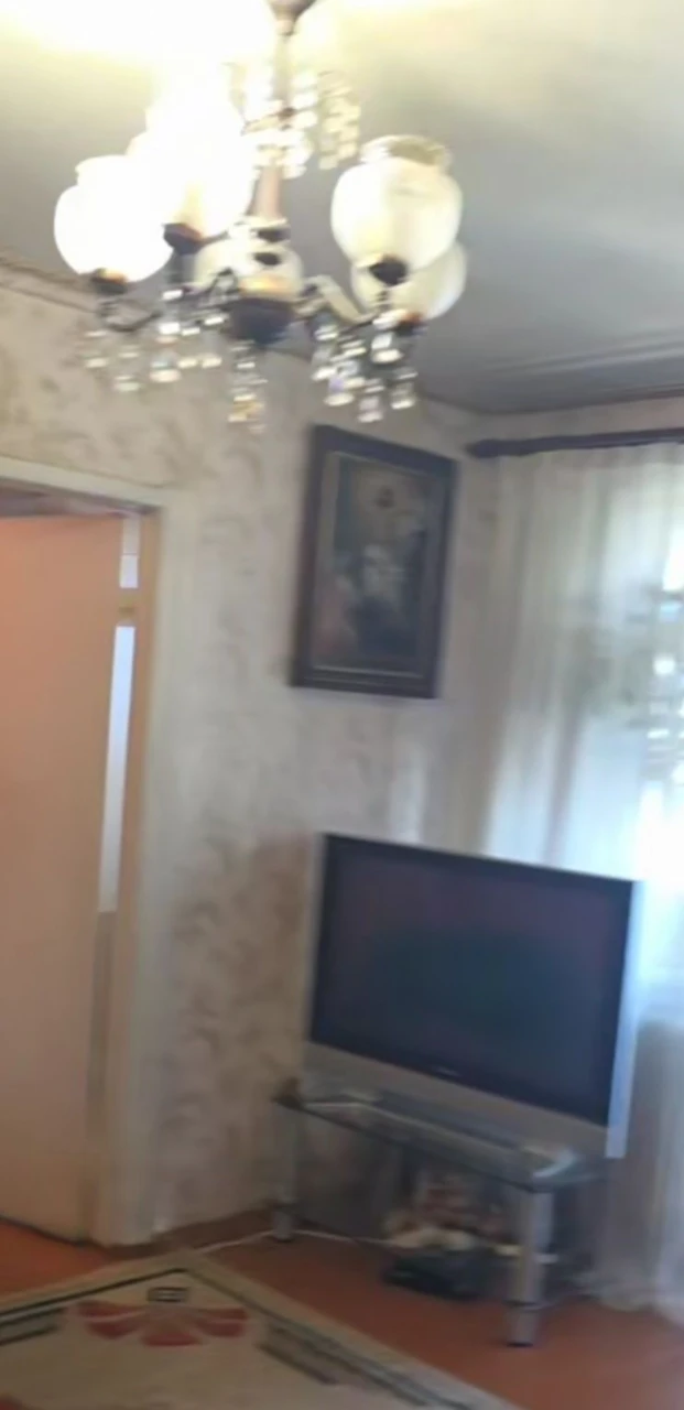 Продам 2 в центре