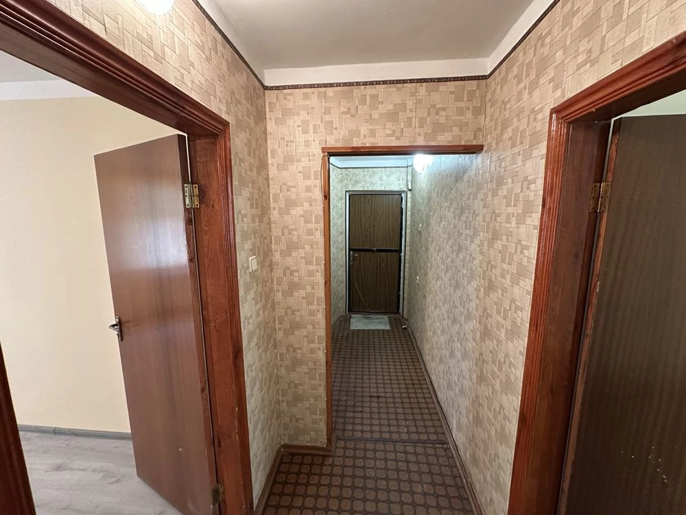Продаж 2 кімнатної квартири 1 поверх (можливо під офіс), скв