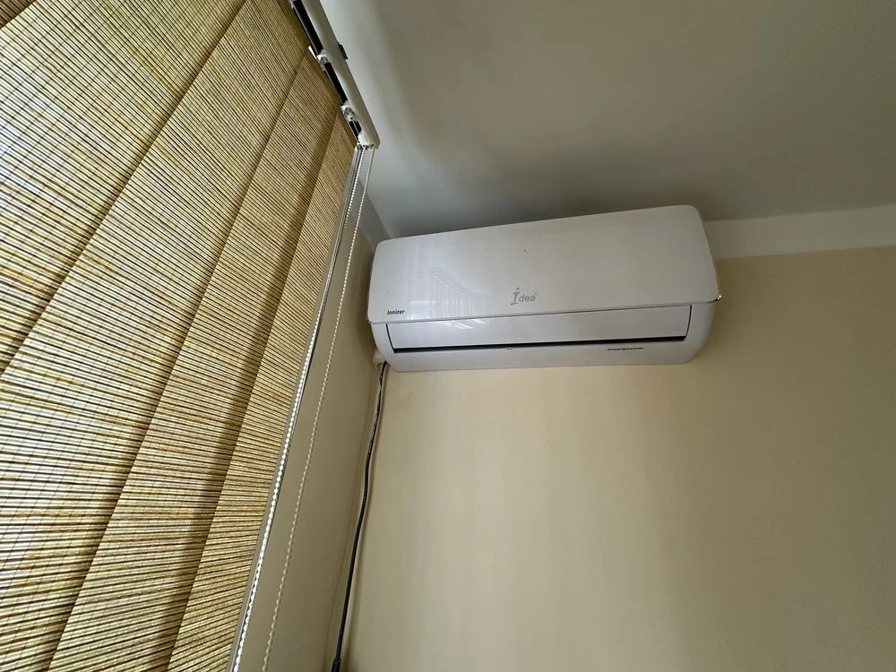 Продаж 2 кімнатної квартири 1 поверх (можливо під офіс), скв
