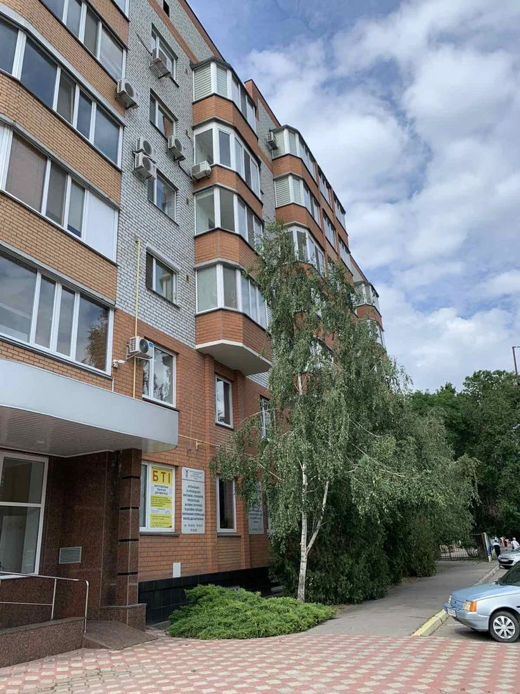 Продаж двоповерхової квартири з видом на Дніпро
