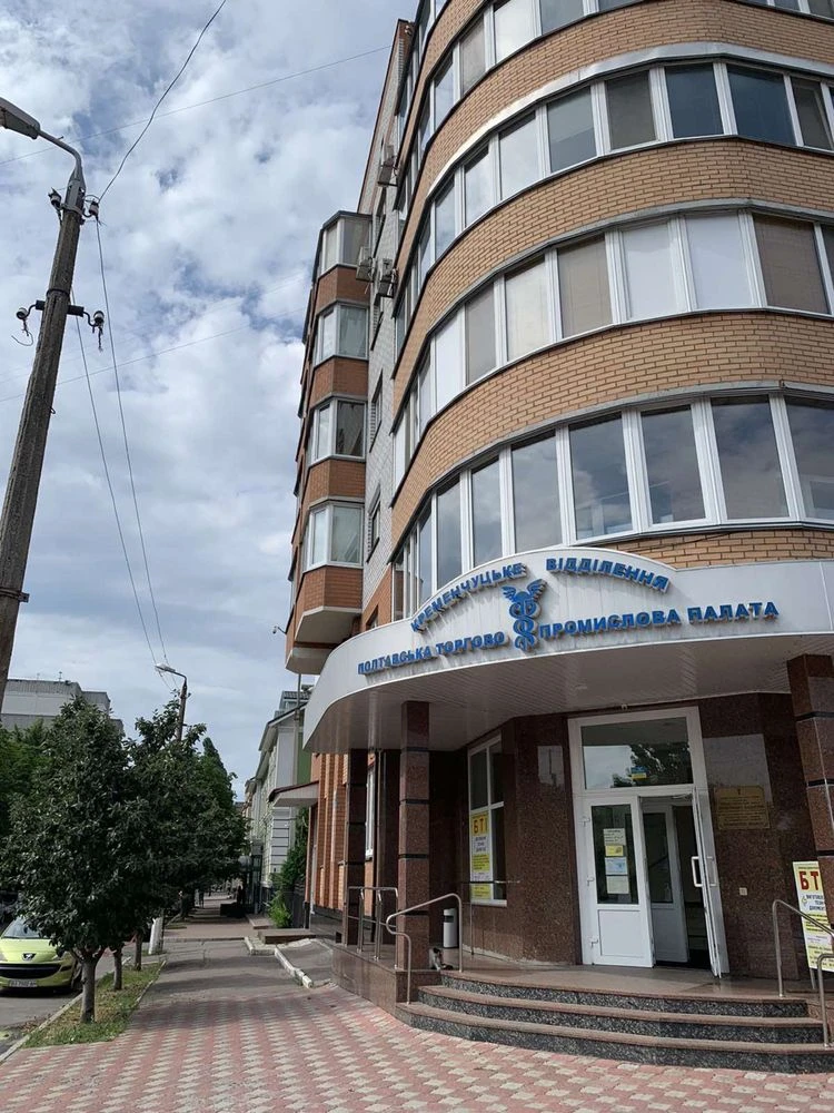 Продаж двоповерхової квартири з видом на Дніпро