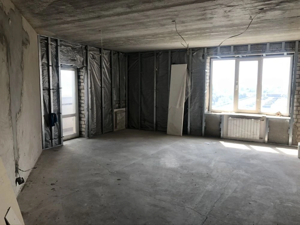 Продам 3 комн кв с видом на Приднепровский  парк