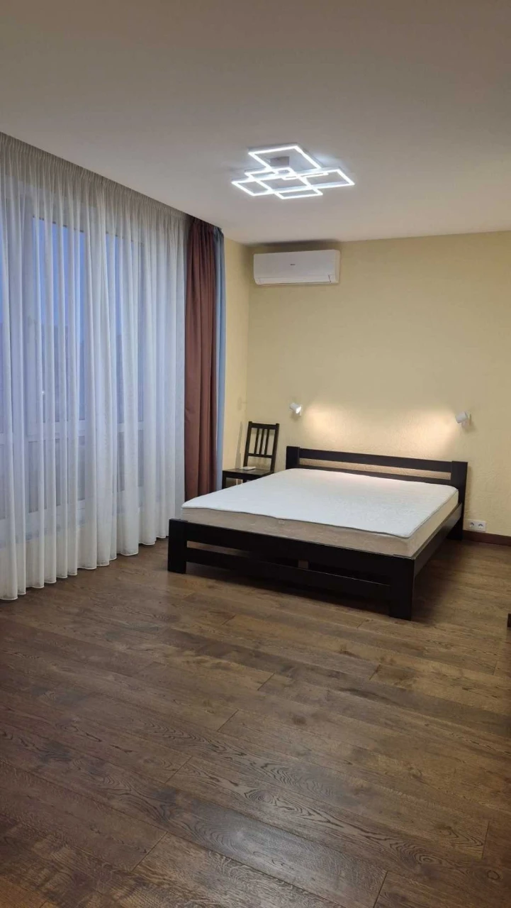 3-room apartment for sale 105 m², Metrological street, 10b