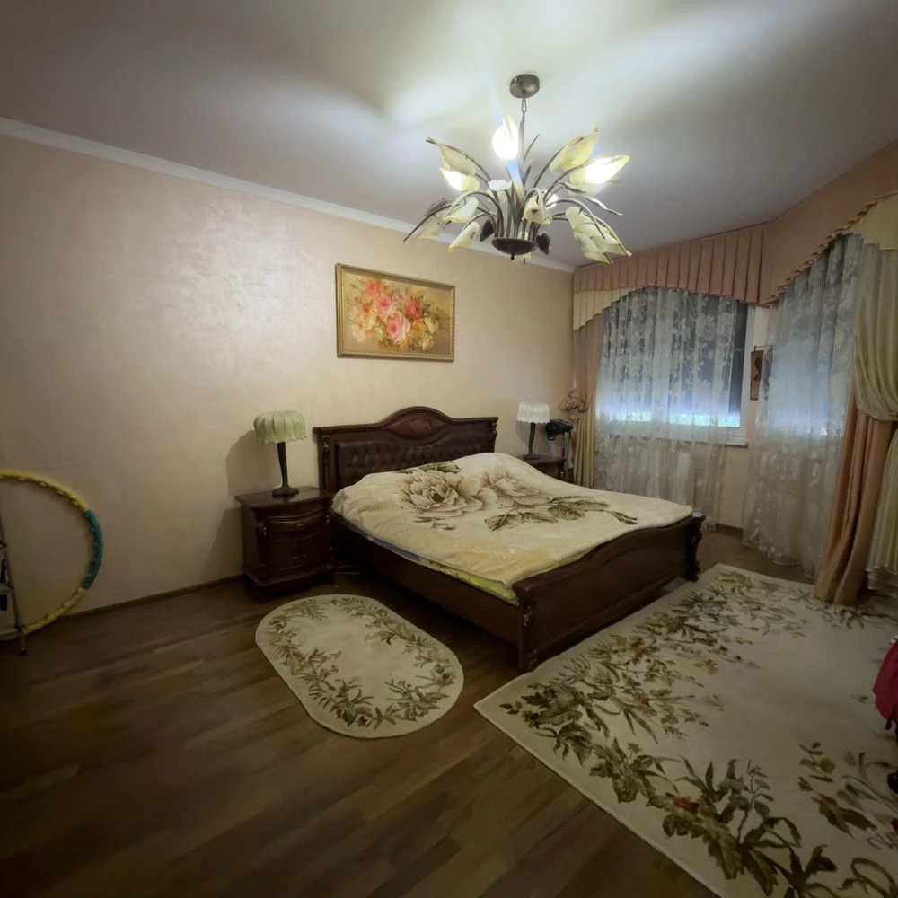 Продам 3-кім.кв. по Алітуська ( Жадова), центр, Придніпровсь