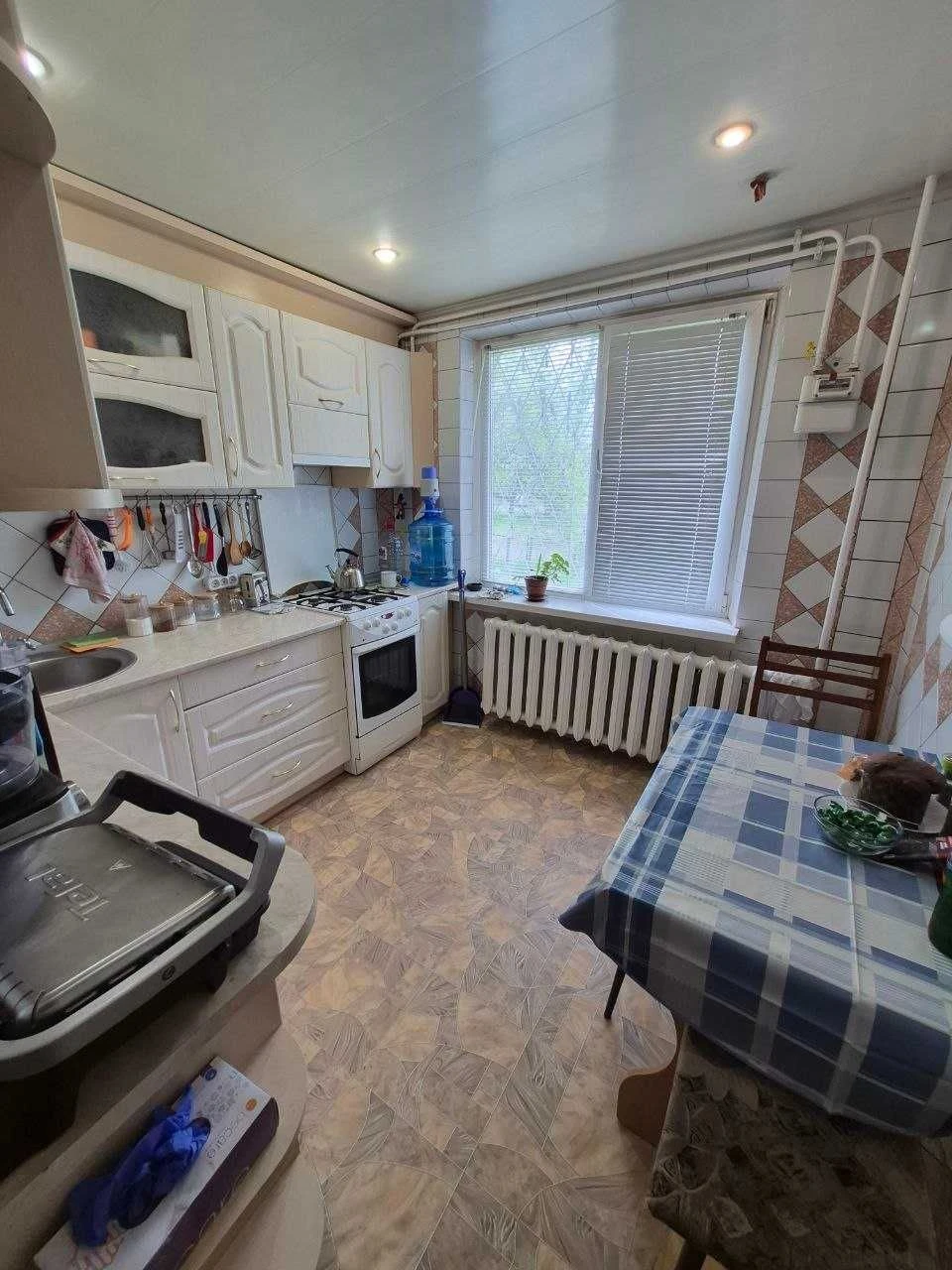 Продам 3 кімн. квартиру на Раківці. 1/9 блоч. Ремонт. 43000.