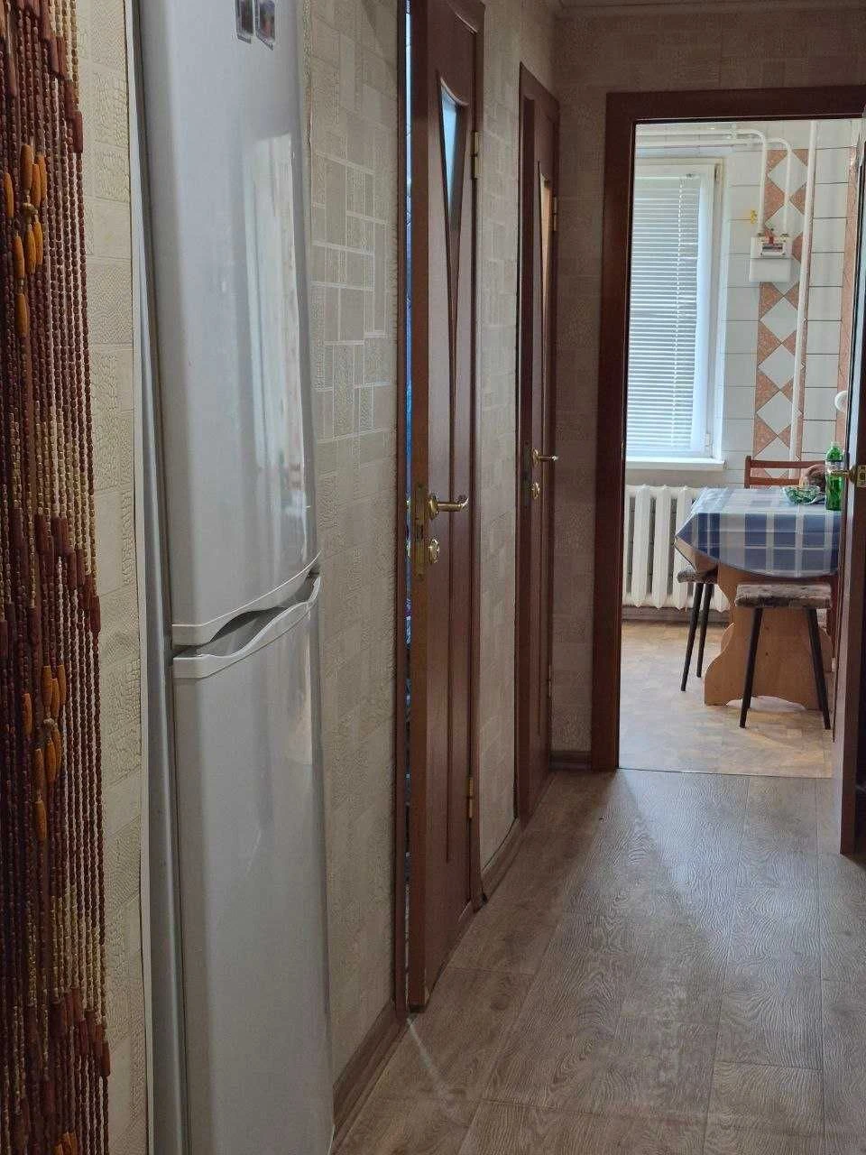 Продам 3 кімн. квартиру на Раківці. 1/9 блоч. Ремонт. 43000.