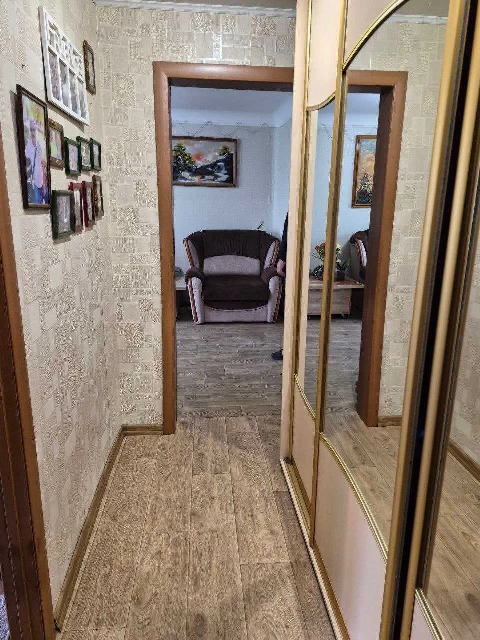 Продам 3 кімн. квартиру на Раківці. 1/9 блоч. Ремонт. 43000.